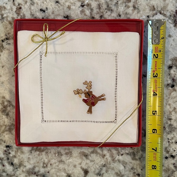 Holiday Embroidered Reindeer Linen Napkins Coasters Set of 4 6.5" x 6.5" - Picture 5 of 6